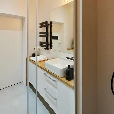 Apartament Mini Penthouse With View In Lodz! Free Parking *