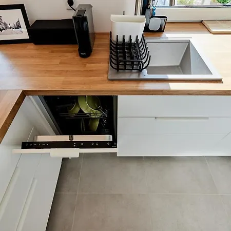 Mini Penthouse With View In Lodz! Free Parking * Λοτζ