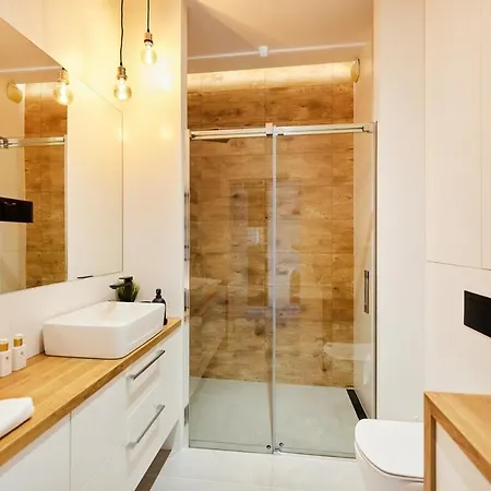 Mini Penthouse With View In Lodz! Free Parking Apartament *