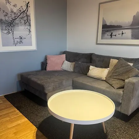 Mini Penthouse With View In Lodz! Free Parking Λοτζ