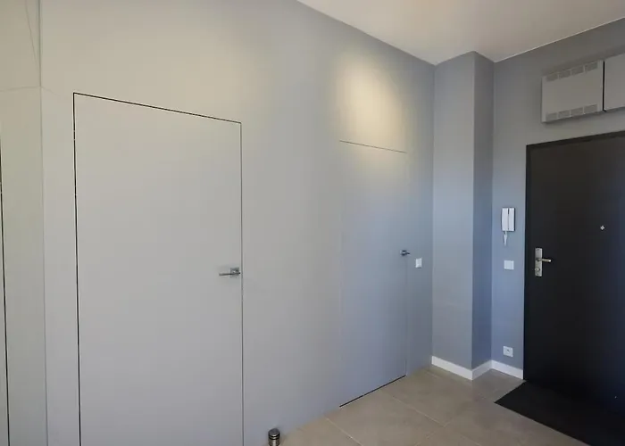 Mini Penthouse With View In Lodz! Free Parking وودج