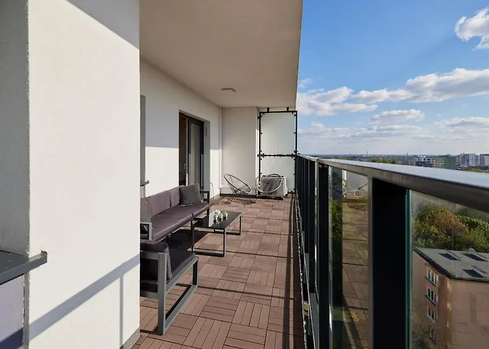Mini Penthouse With View In Lodz! Free Parking وودج